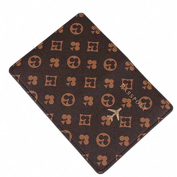 Fashionable Passport Wallet - Picture 2 of 4